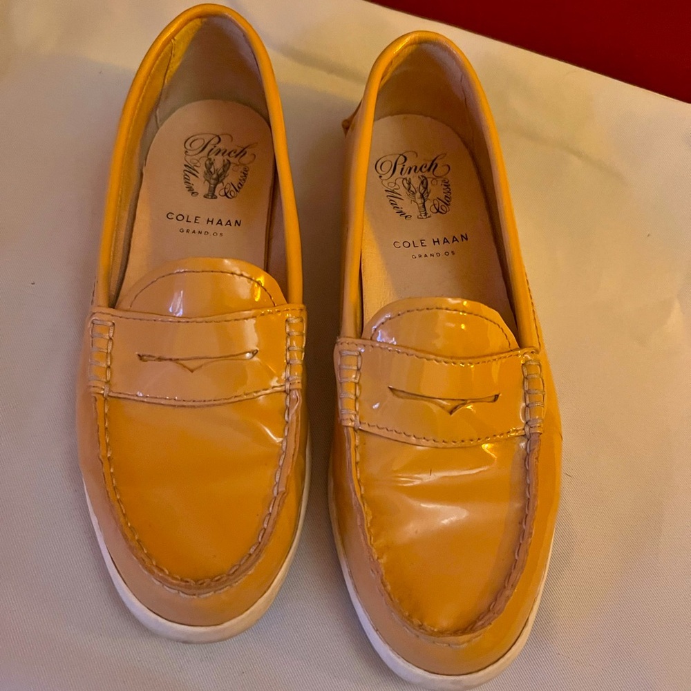 Cole Haan leather loafer slip on shoes size 8 peach pink‎ color